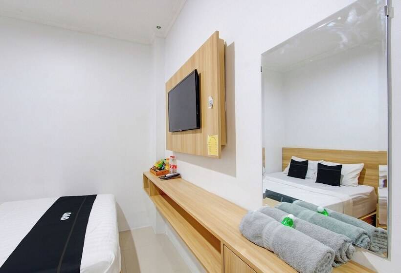 호텔 Capital O 93266 Palmier