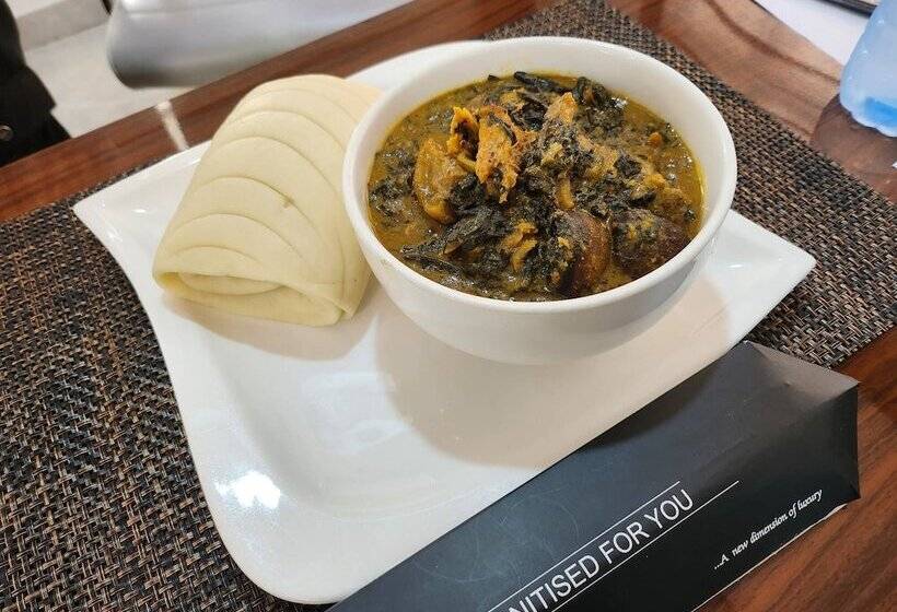 De Phantom Continental Hotel Lekki