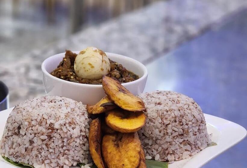 De Phantom Continental Hotel Lekki