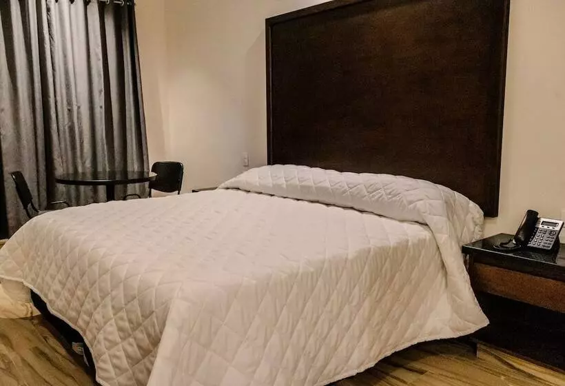 Hotelli Gran Avenida