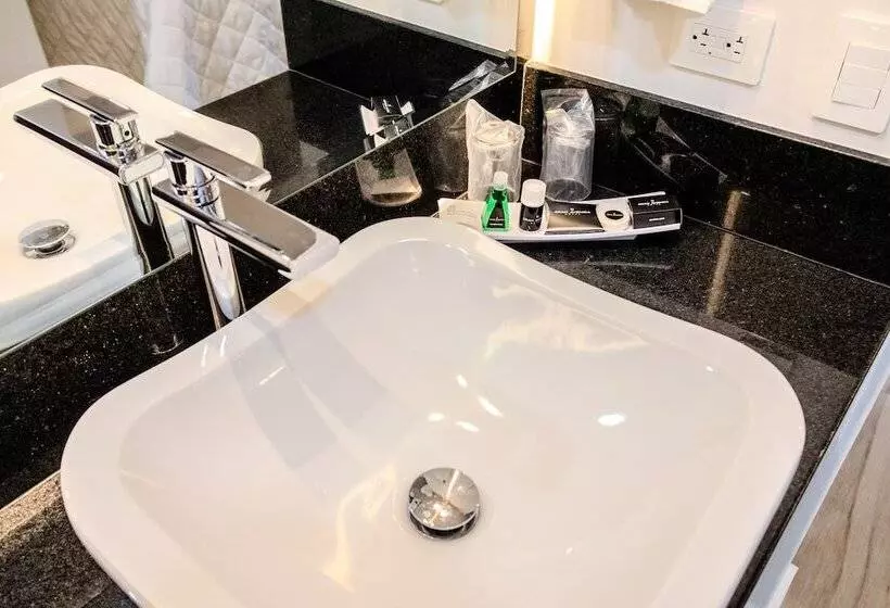 Hotelli Gran Avenida