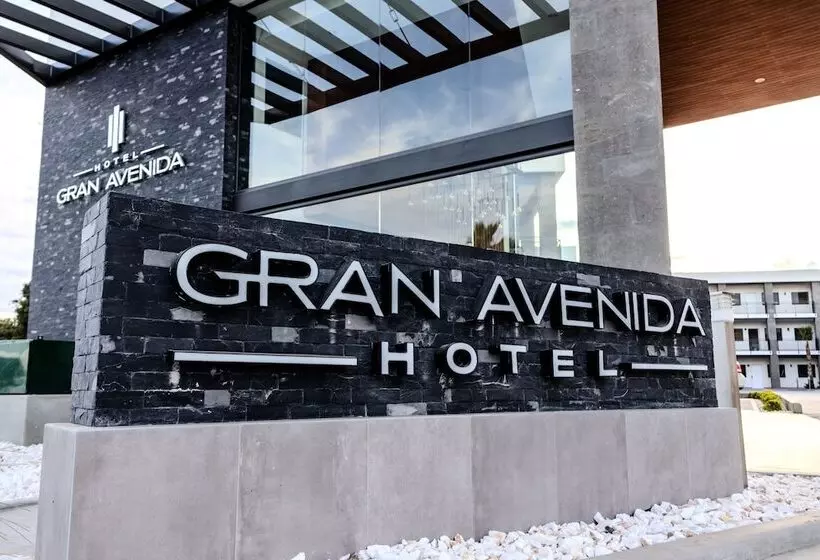Hotelli Gran Avenida