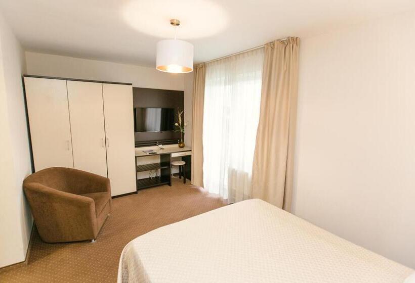 هتل International