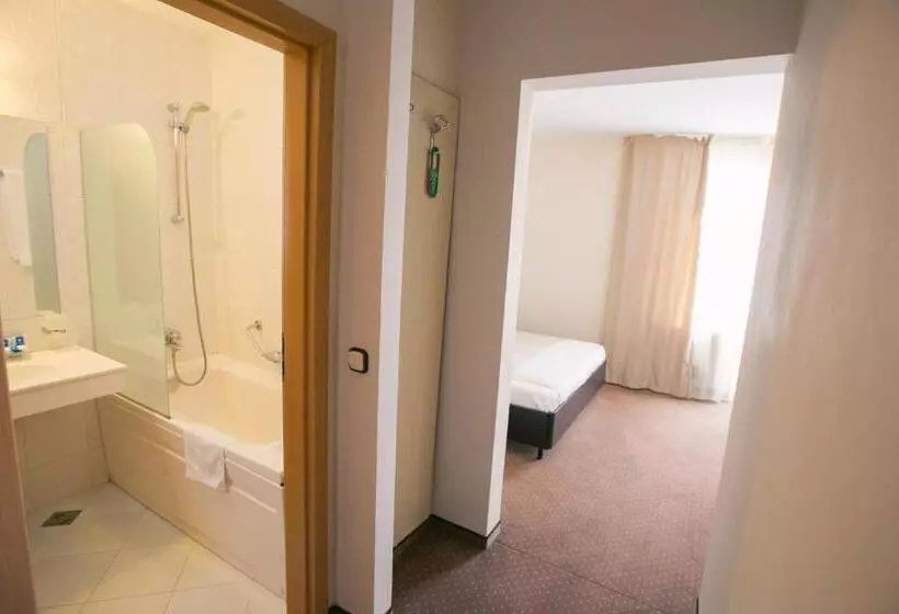 Hotelli International