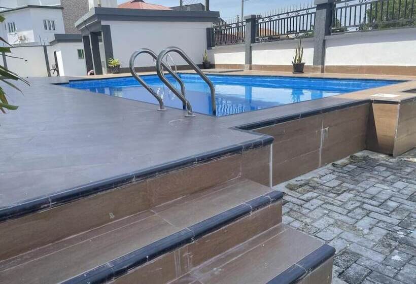 Jotani Living Hotel And Suites