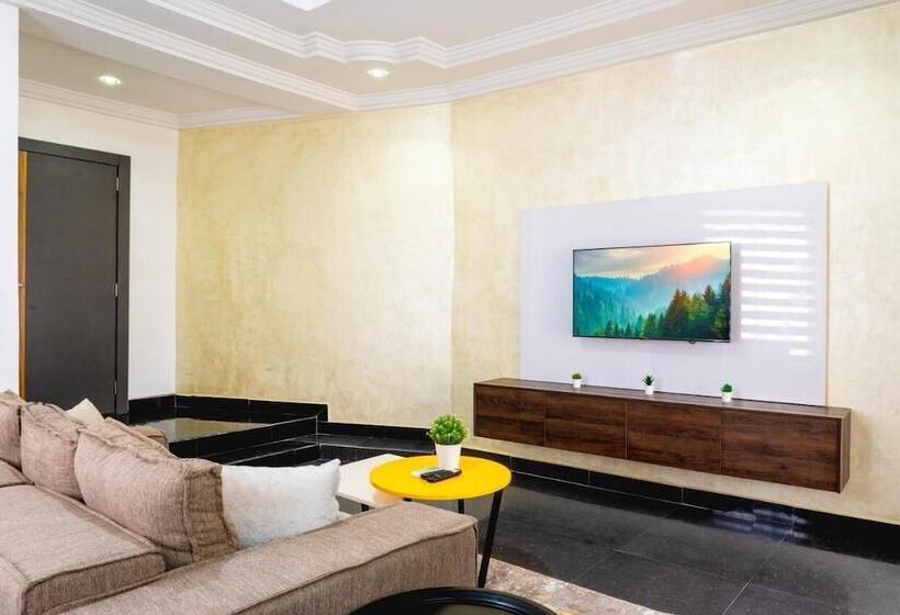 Jotani Living Hotel And Suites