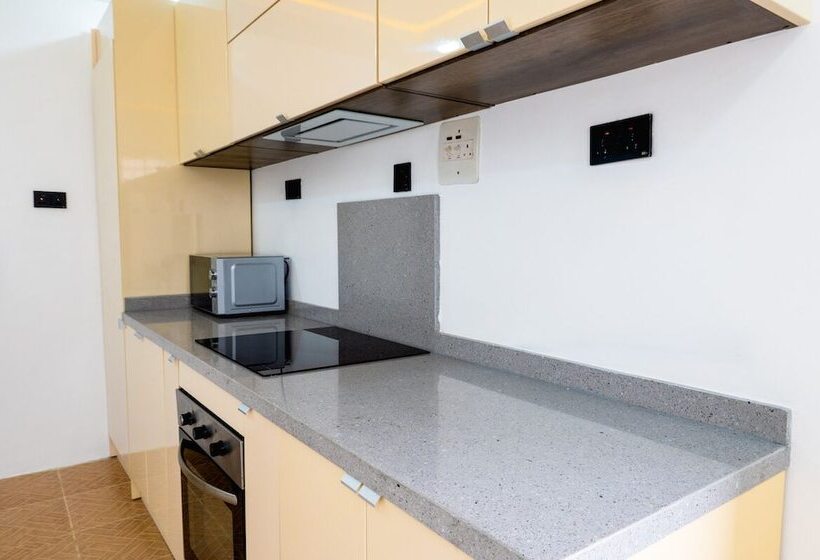 Jotani Living Hotel And Suites