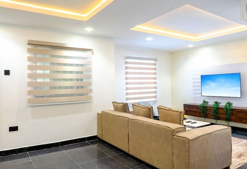 Jotani Living Hotel And Suites