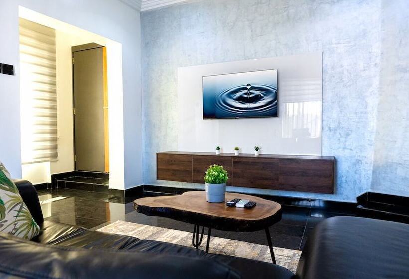 Jotani Living Hotel And Suites