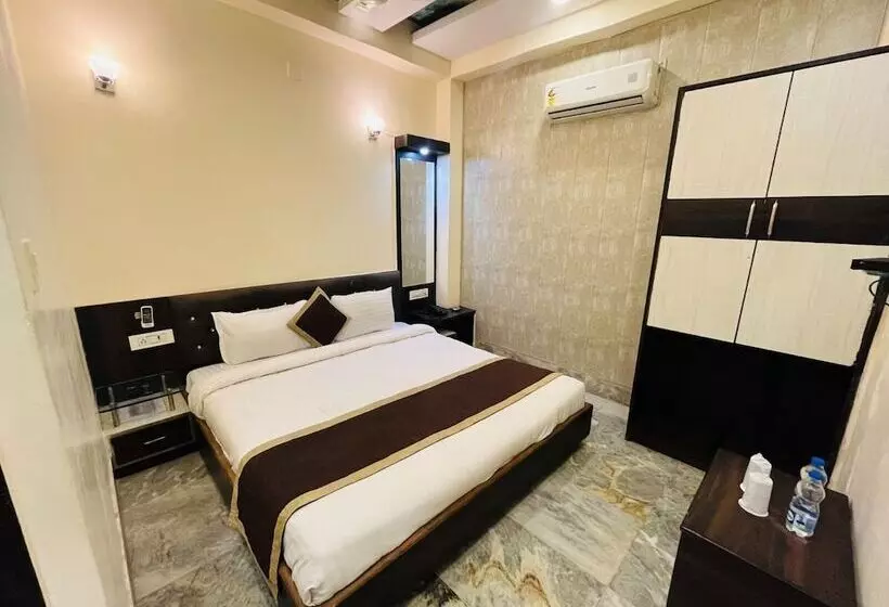 Hôtel Raj Villas