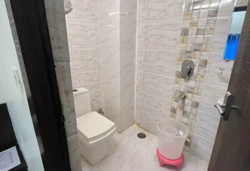 בית מלון כפרי Raj Villas