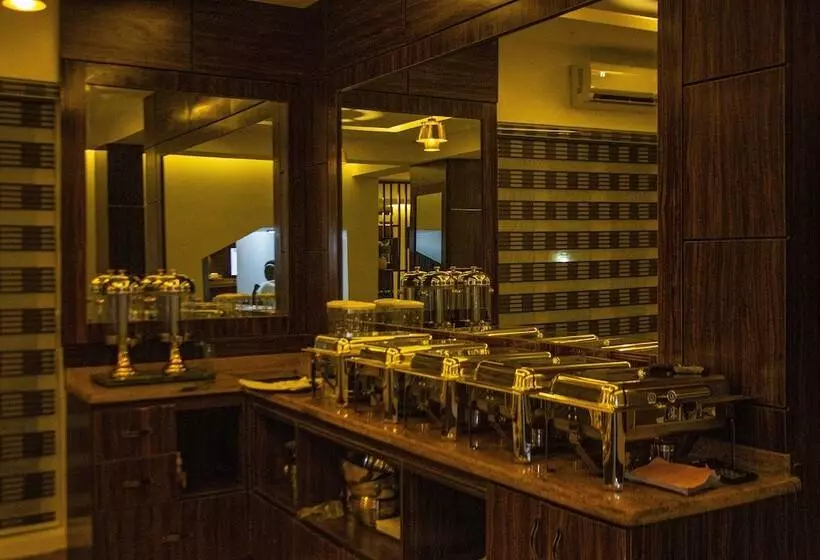 Vinpy Hotels