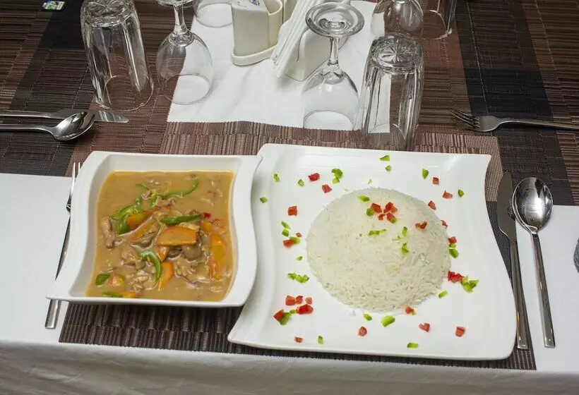 Vinpy Hotels