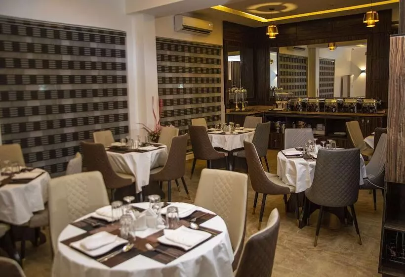 Vinpy Hotels