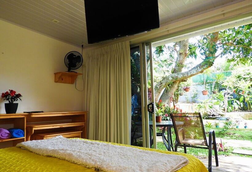 Общежитие Casa Jardin Del Mango