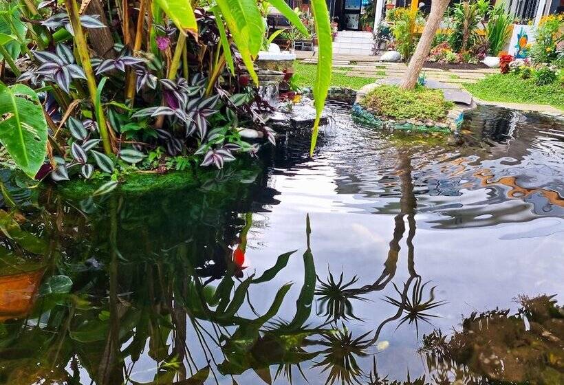 Общежитие Casa Jardin Del Mango