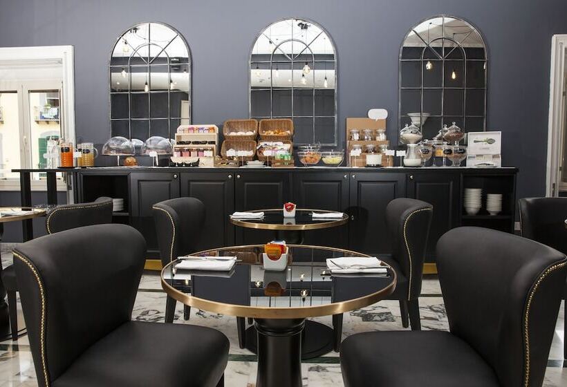 Boutique Hotel Metro 900