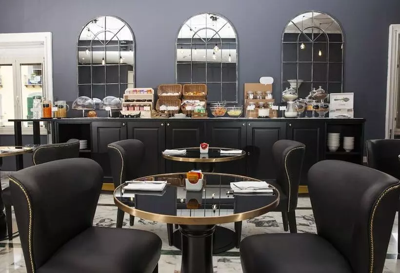 Boutique Hotel Metro 900