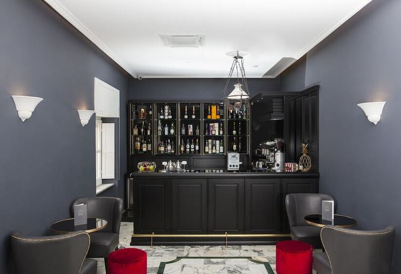 Boutique Hotel Metro 900