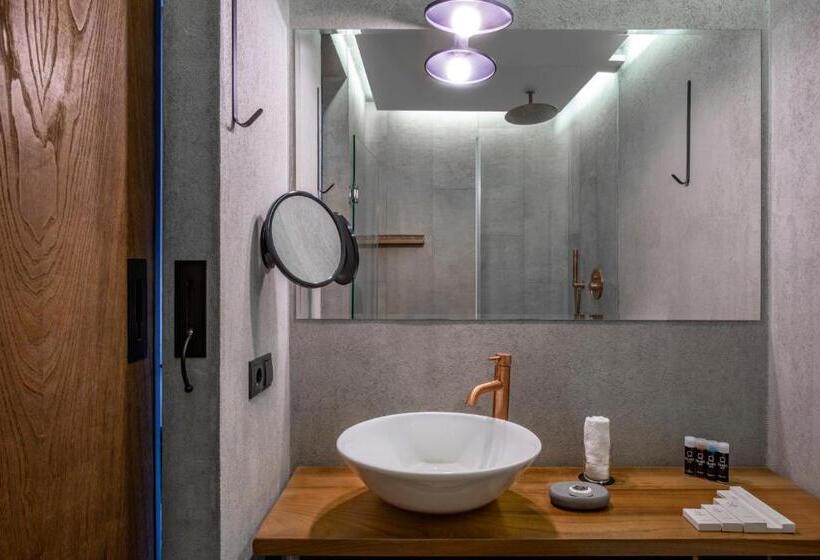 Iota Hotel Tbilisi