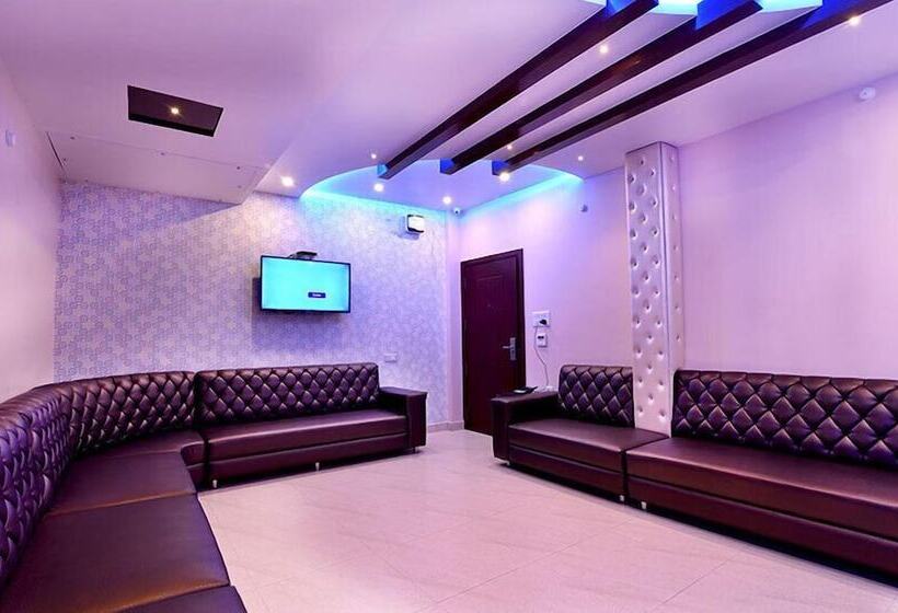 酒店 Kama International