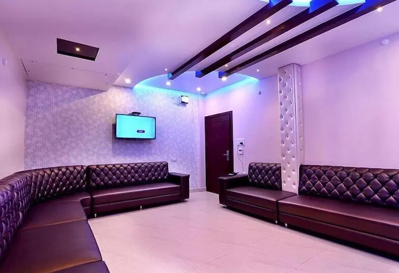 Hotelli Kama International
