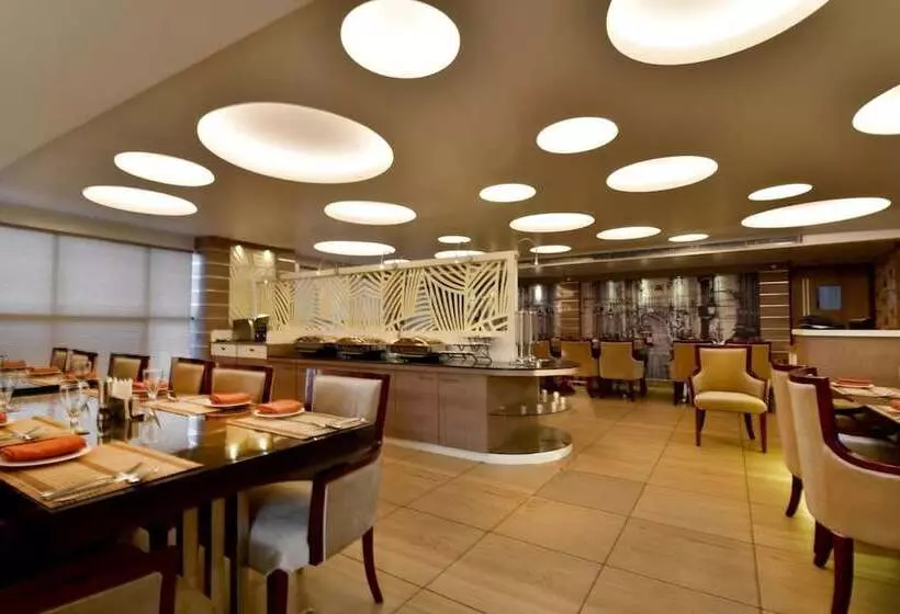 Hotelli Kama International