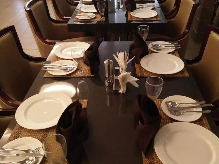 Hotelli Kama International