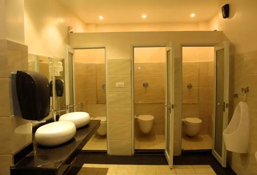 Hotelli Kama International