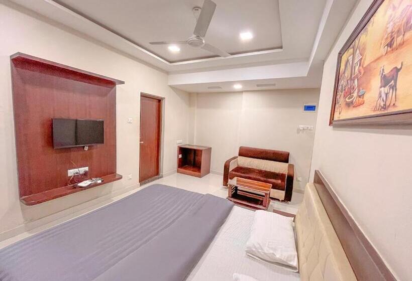 בית מלון כפרי Parkview Residency