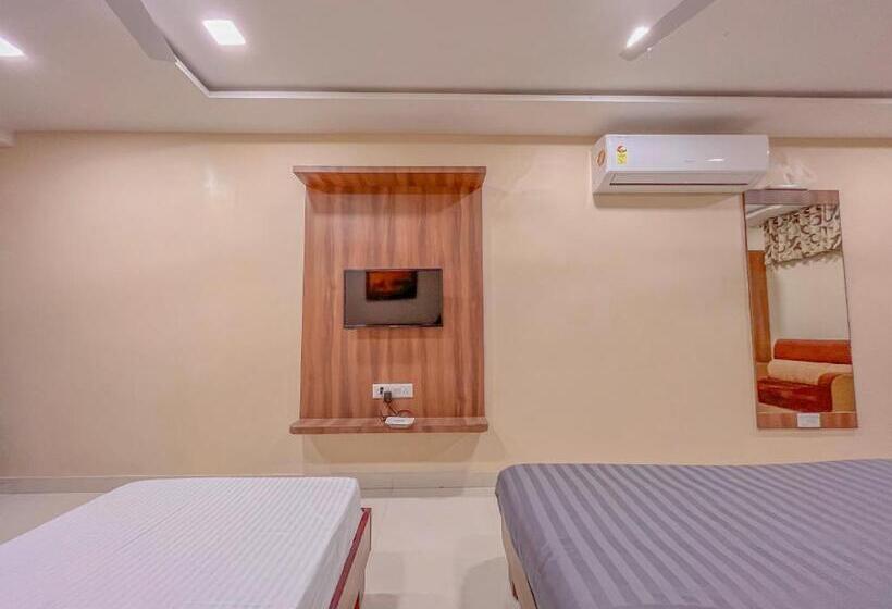 בית מלון כפרי Parkview Residency