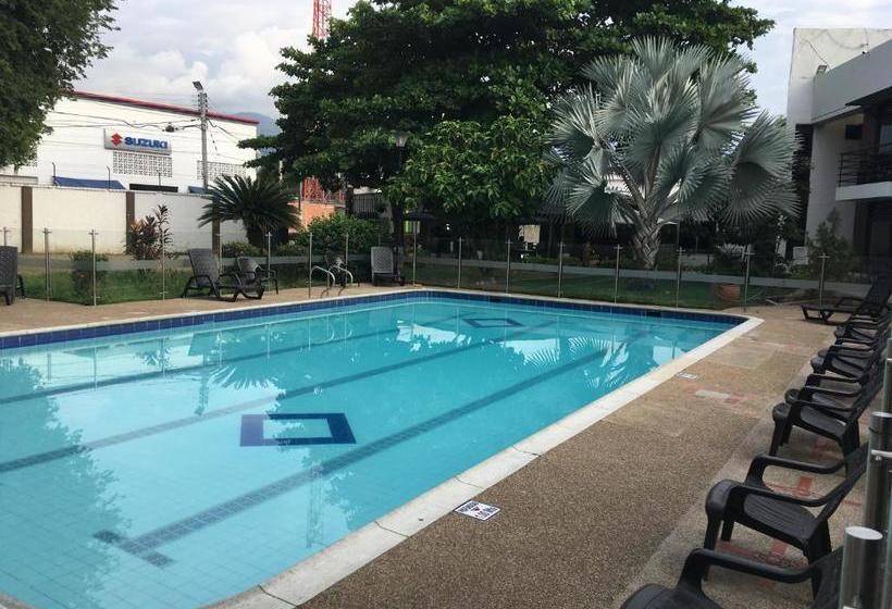 هتل Restaurante Versalles