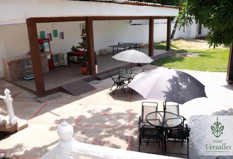 هتل Restaurante Versalles