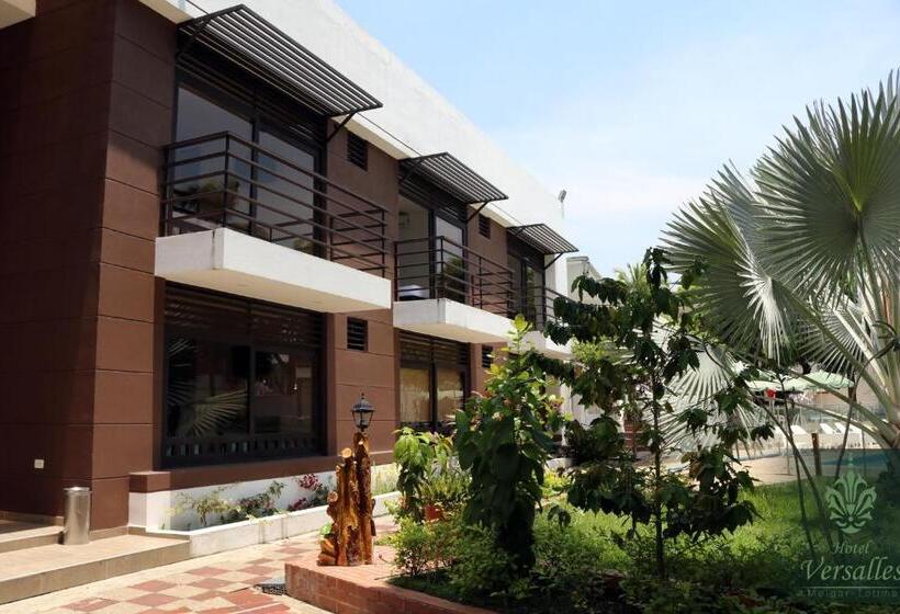 هتل Restaurante Versalles