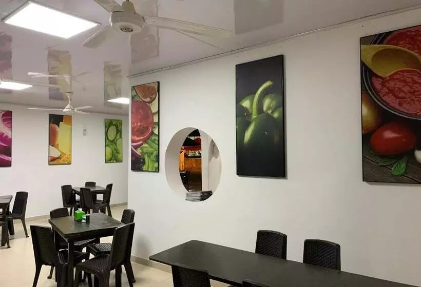 Hotelli Restaurante Versalles