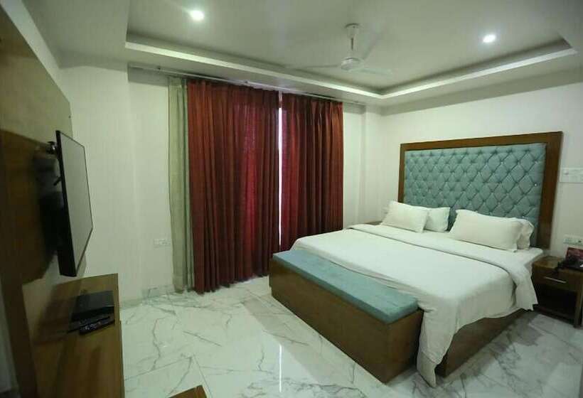 Royal Park Hotels & Resorts, Ghaziabad