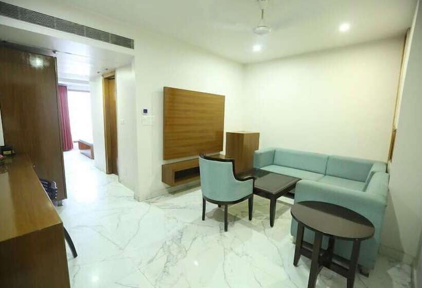 Royal Park Hotels & Resorts, Ghaziabad