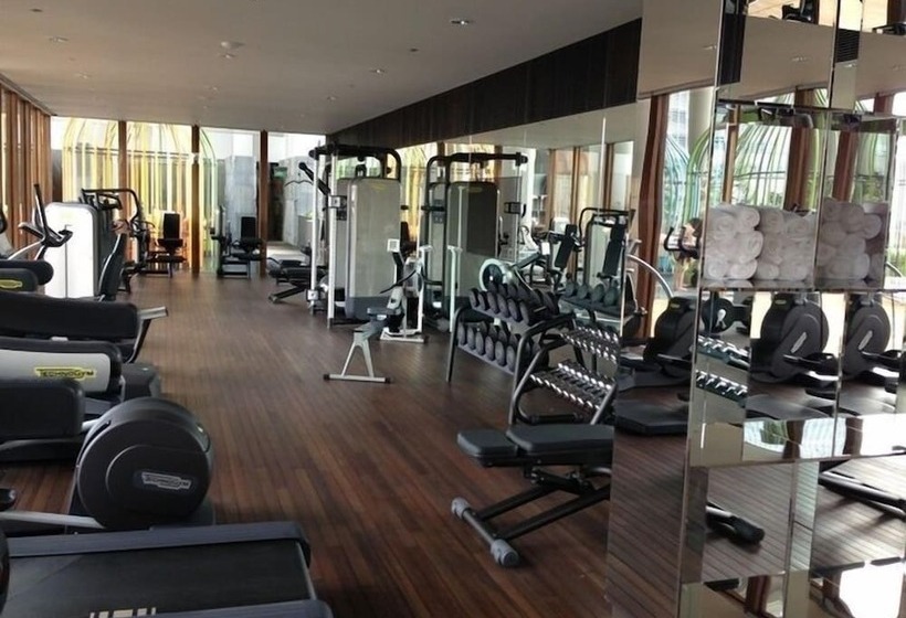 Royal Park Hotels & Resorts, Ghaziabad