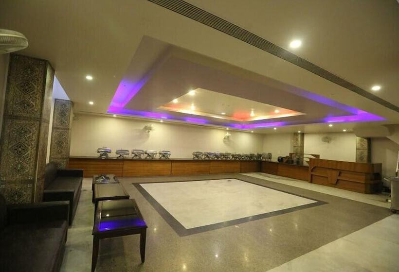 Royal Park Hotels & Resorts, Ghaziabad