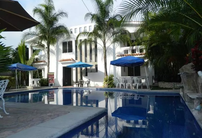 ホテル Terrazas Inn