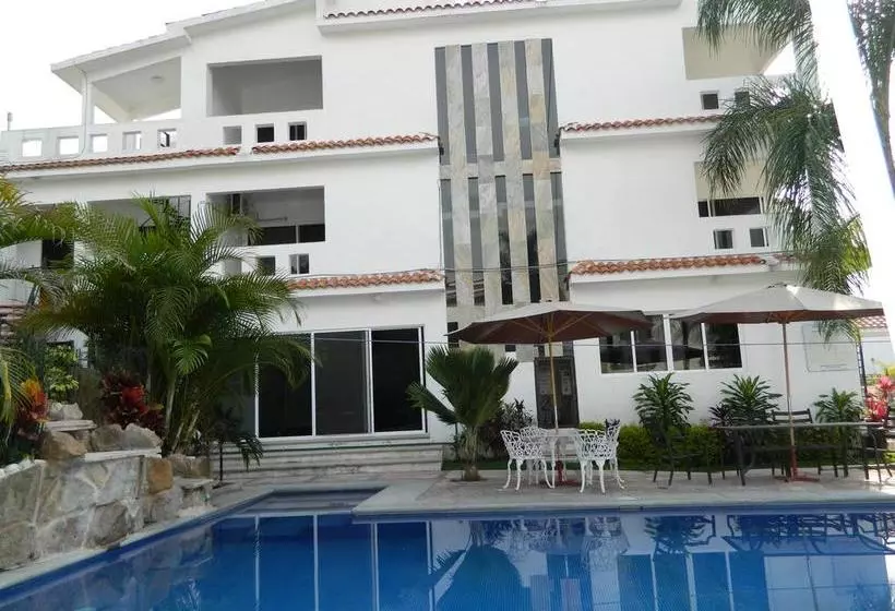 ホテル Terrazas Inn