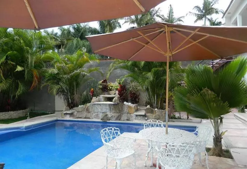 ホテル Terrazas Inn