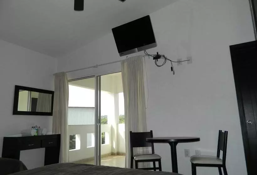 ホテル Terrazas Inn