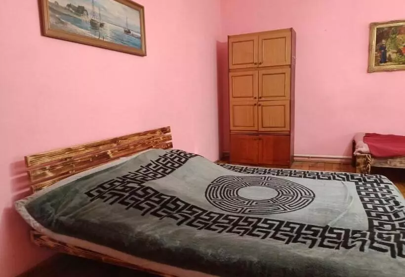 Krone Hostel