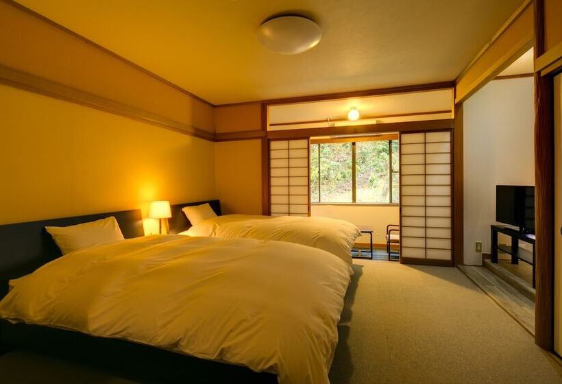 旅館 Yumoto Komachikan