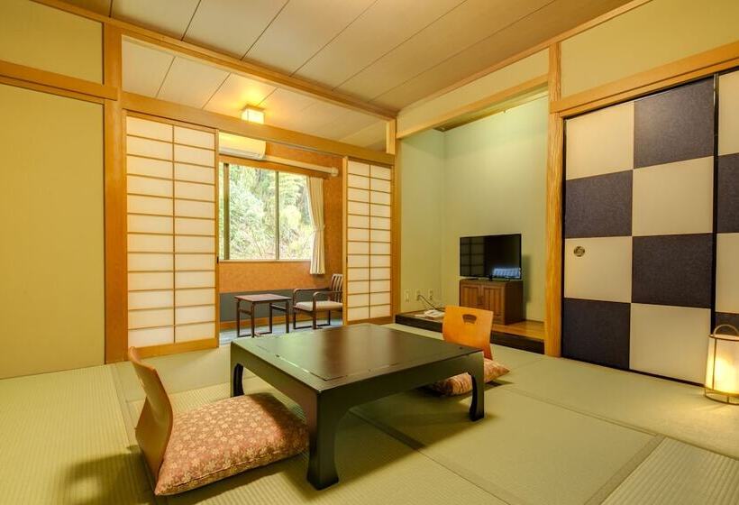 旅館 Yumoto Komachikan