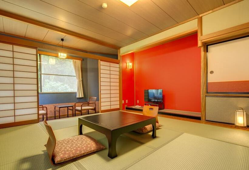 旅館 Yumoto Komachikan