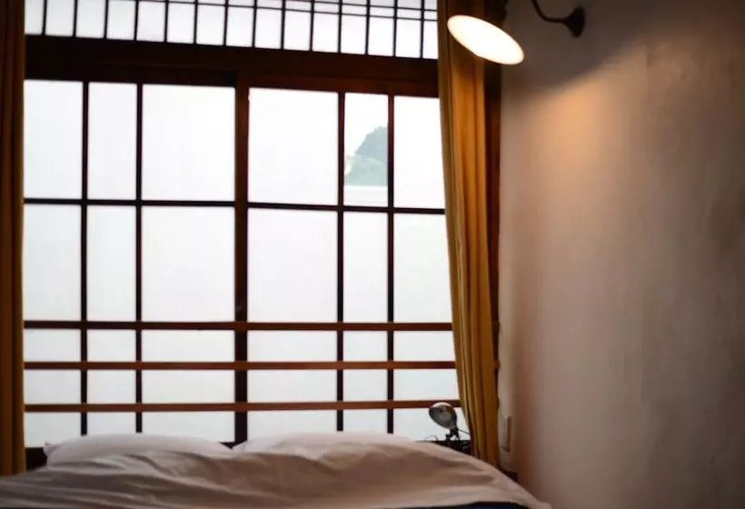 Taketa Ekimae Hostel Cue