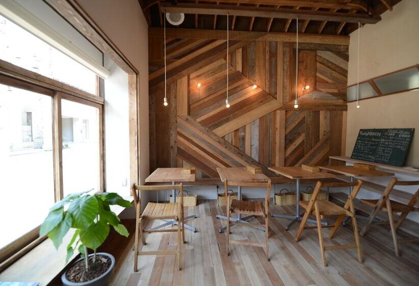 Taketa Ekimae Hostel Cue