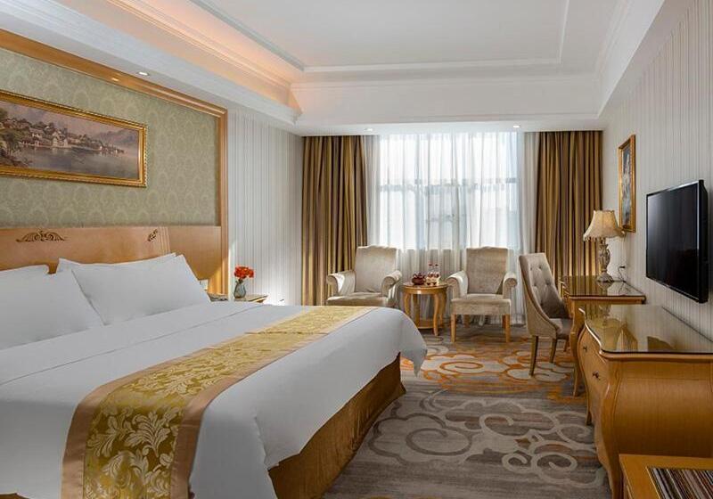 Vienna Hotel Meizhou Jiangnan